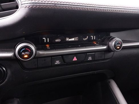Used 2023 MAZDA MAZDA3 s image 17