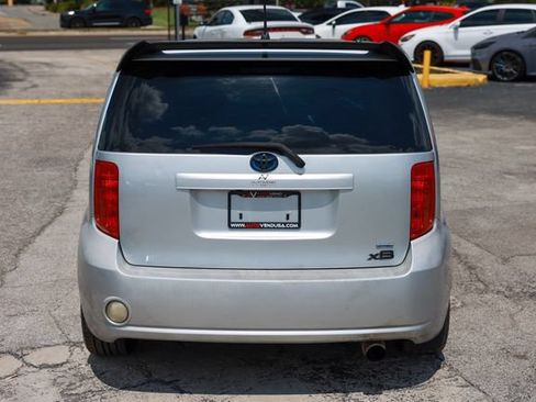 Used 2008 Scion xB FWD image 12