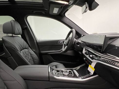 New 2026 BMW X5 xDrive50e w/ M Sport Package AWD/4WD image 6