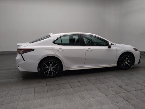 Used 2022 Toyota Camry SE w/ Convenience Package FWD image 10