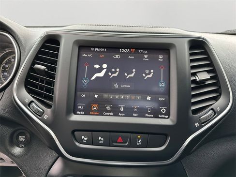 Used 2023 Jeep Cherokee Altitude Lux w/ Lux Elite Package image 22