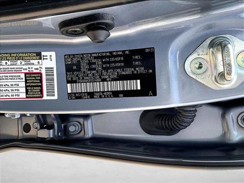 Used 2023 Toyota Highlander XLE FWD image 30