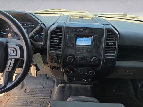 Used 2022 Ford F250 XL w/ STX Appearance Package image 11