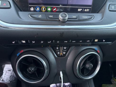 Used 2021 Chevrolet Blazer LT image 20