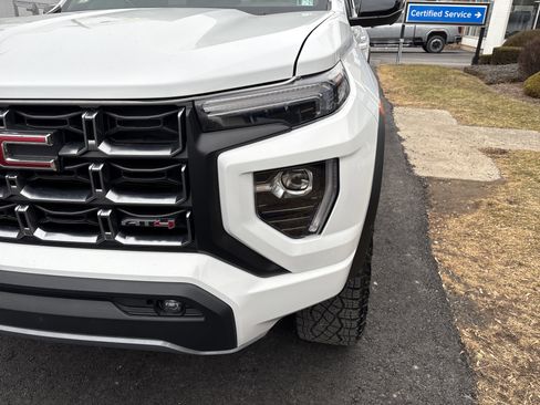 Used 2024 GMC Canyon AT4 w/ Technology Package image 14