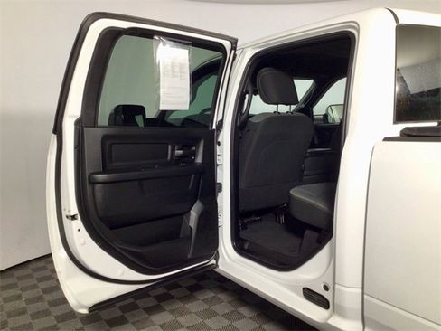 Used 2021 RAM 2500 Tradesman w/ Safety Group image 27