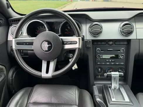 Used 2009 Ford Mustang Premium RWD image 29