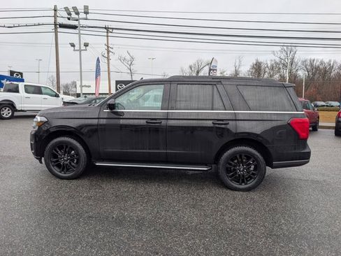 Certified 2023 Ford Expedition XLT image 2