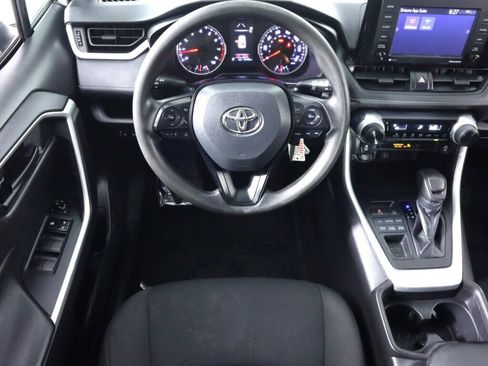 Used 2021 Toyota RAV4 LE image 28