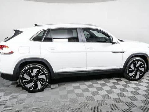 New 2026 Volkswagen Atlas Cross Sport SEL AWD/4WD image 29