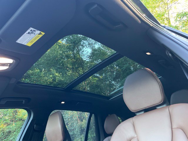 Certified 2025 Volvo XC90 B6 Plus w/ Protection Package AWD/4WD image 26