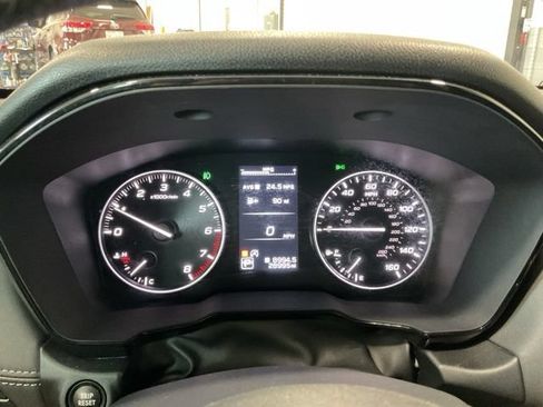 Used 2024 Subaru Outback Premium AWD/4WD image 12