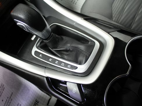 Used 2016 Ford Fusion S image 15