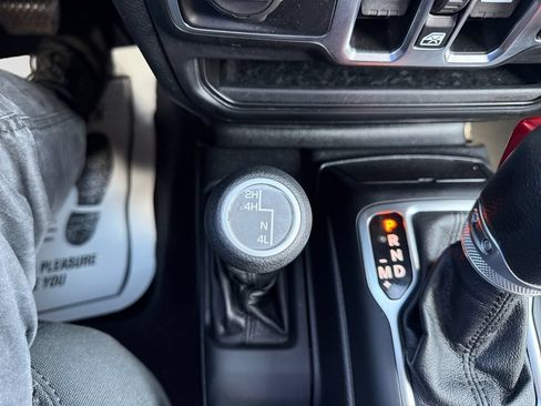 Used 2021 Jeep Wrangler Unlimited Sport AWD/4WD image 22