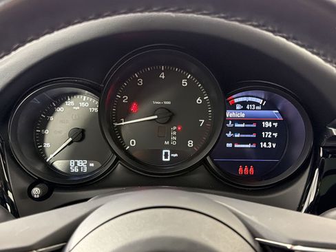 Certified 2024 Porsche Macan AWD/4WD image 22