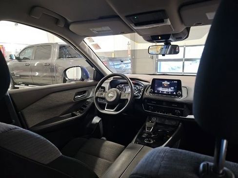 Certified 2023 Nissan Rogue SV image 24