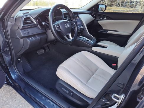 Used 2019 Honda Insight Touring image 2