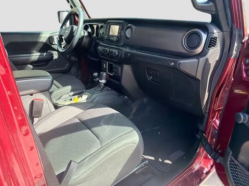 Used 2021 Jeep Wrangler Unlimited Sport AWD/4WD image 13