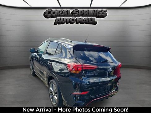Used 2021 Buick Encore GX Select w/ Sport Touring Package FWD image 3