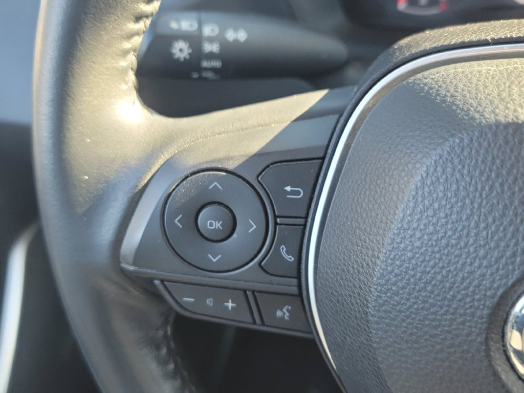 Used 2020 Toyota Corolla SE FWD image 24