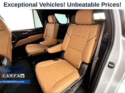 Used 2024 Cadillac Escalade Sport w/ Touring Package AWD/4WD image 35