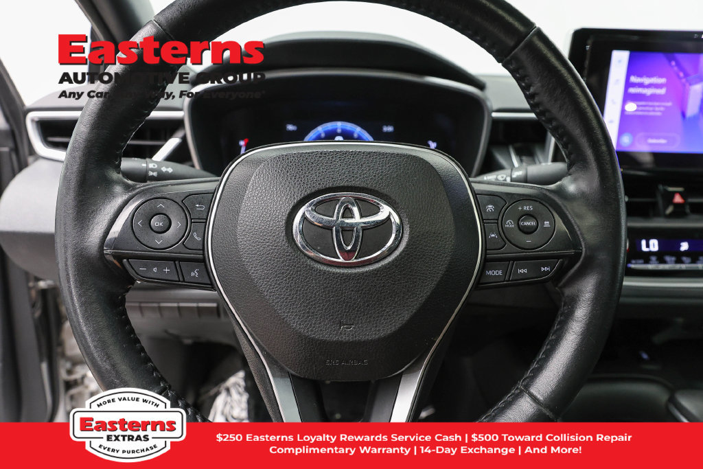 Used 2023 Toyota Corolla XSE FWD image 11