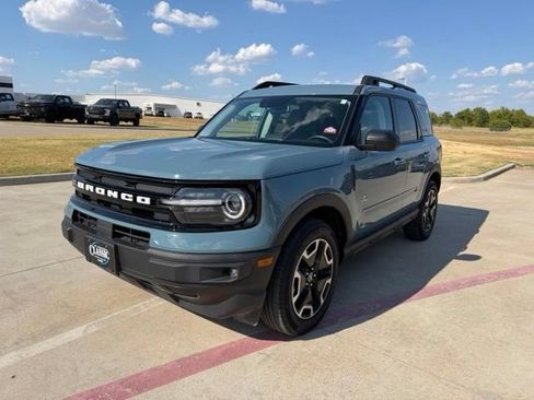 Used 2023 Ford Bronco Sport Outer Banks w/ Tech Package AWD/4WD image 7