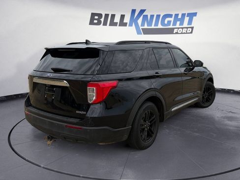 Used 2020 Ford Explorer XLT RWD image 5