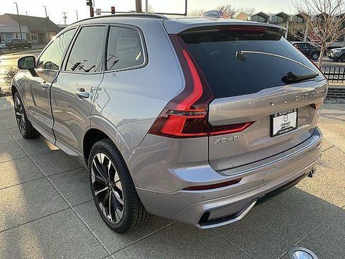 New 2026 Volvo XC60 B5 Plus w/ Climate Package AWD/4WD image 10