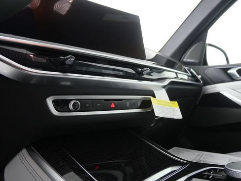 Used 2026 BMW X5 xDrive40i w/ M Sport Package AWD/4WD image 20