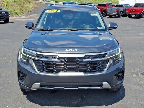 Used 2024 Kia Seltos S image 2