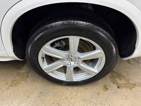 Certified 2023 Volvo XC90 B5 Core w/ Climate Package image 36