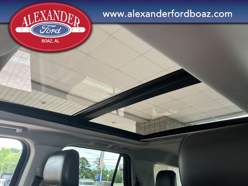 Used 2025 Ford Expedition Active AWD/4WD image 33