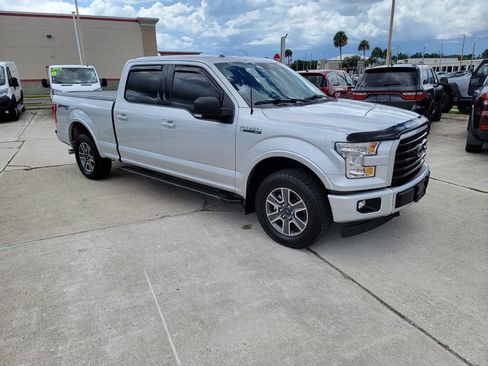 Used 2017 Ford F150 XLT w/ Equipment Group 302A Luxury AWD/4WD image 7