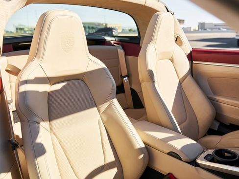 Used 2021 Porsche 911 Targa 4S image 35