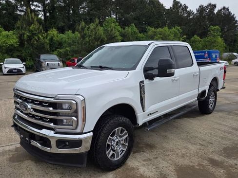 Used 2024 Ford F250 Lariat w/ FX4 Off-Road Package AWD/4WD image 1