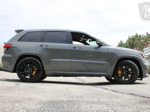 Used 2021 Jeep Grand Cherokee Trackhawk w/ Trailer Tow Group IV AWD/4WD image 36