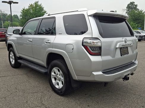 Used 2016 Toyota 4Runner SR5 Premium AWD/4WD image 4