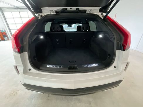 Used 2024 Cadillac XT4 Premium Luxury image 23