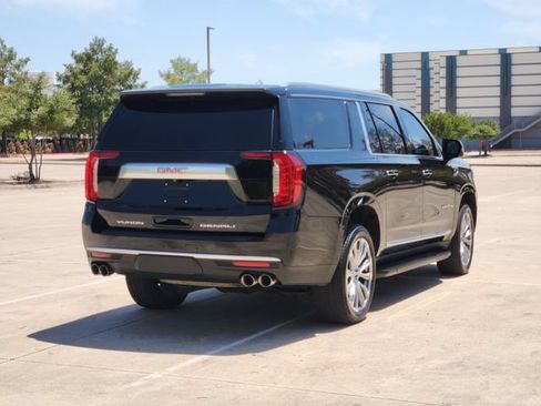 Used 2023 GMC Yukon XL Denali w/ LPO, Floor Liner Package AWD/4WD image 5