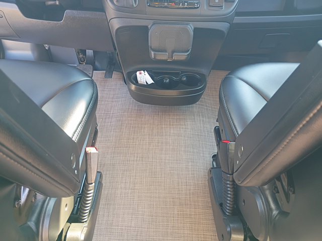 Used 2024 RAM ProMaster 3500 w/ Storage Group FWD image 20
