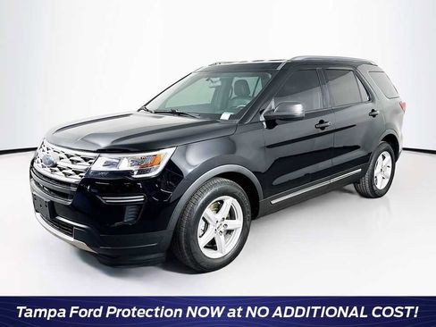 Used 2018 Ford Explorer XLT image 1