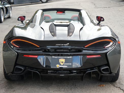 Used 2019 McLaren 570S Spider image 6