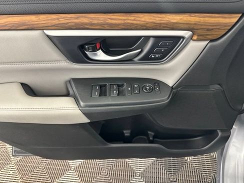 Used 2018 Honda CR-V Touring image 23