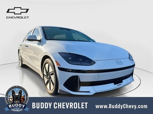 Used 2024 Hyundai Ioniq 6 SE RWD image 1