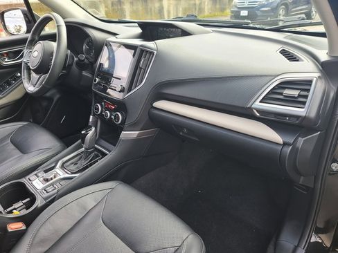 Used 2022 Subaru Forester Limited image 21