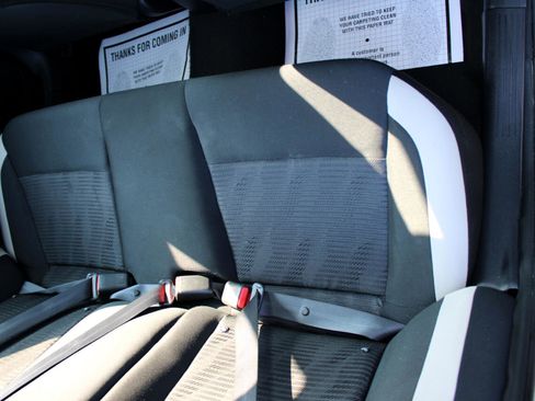 Used 2021 Nissan Versa SV image 12