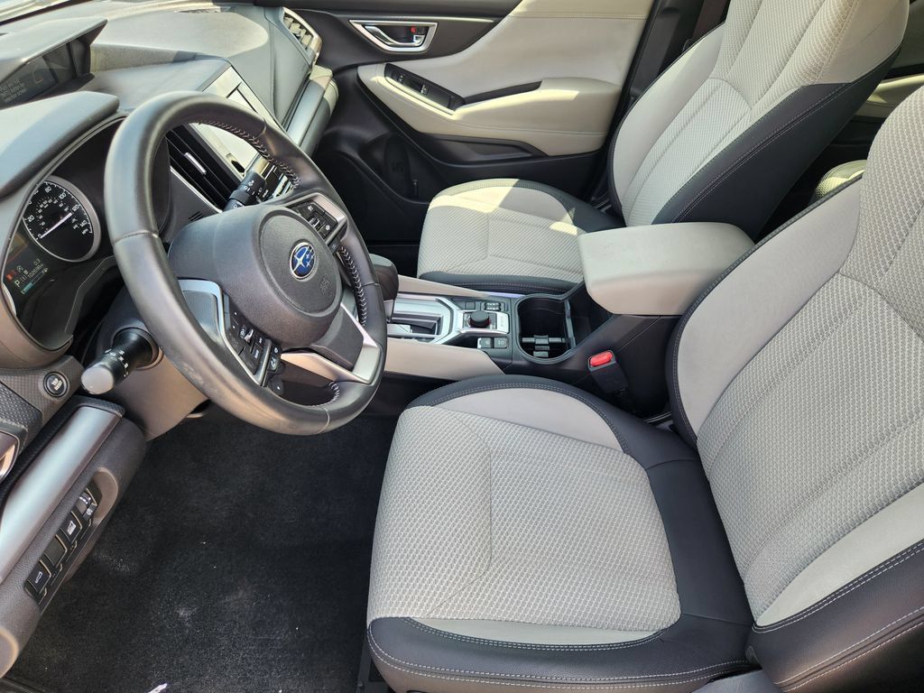 Used 2020 Subaru Forester Premium AWD/4WD image 9