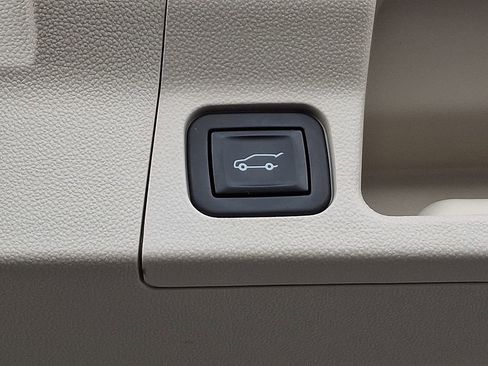 Certified 2021 GMC Acadia Denali image 34