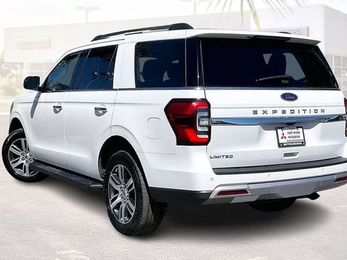 Used 2024 Ford Expedition Limited image 32